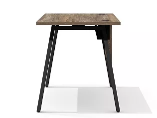 Стол прямой на металлокаркасе