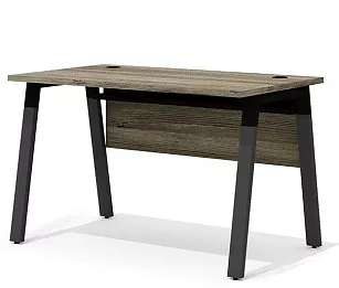 Стол прямой на металлокаркасе