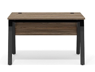 Стол прямой на металлокаркасе