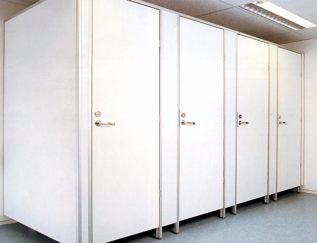 фото Сантехнические перегородки