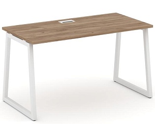 Стол письменный на T1-образных опорах 40х40