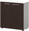 Офисный шкаф низкий закрытый